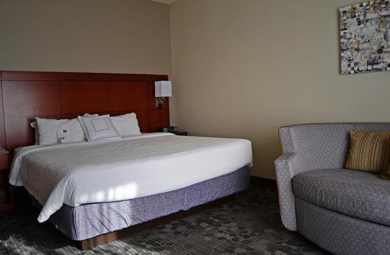 Hotel Courtyard By Marriott Burlington Exterior foto