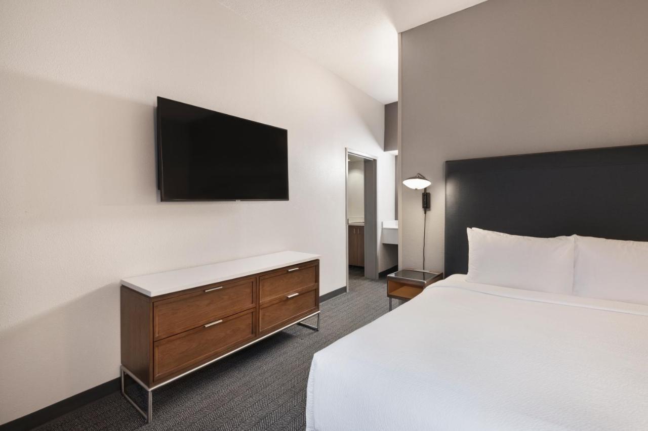 Hotel Courtyard By Marriott Burlington Exterior foto