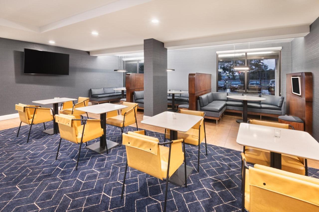 Hotel Courtyard By Marriott Burlington Exterior foto