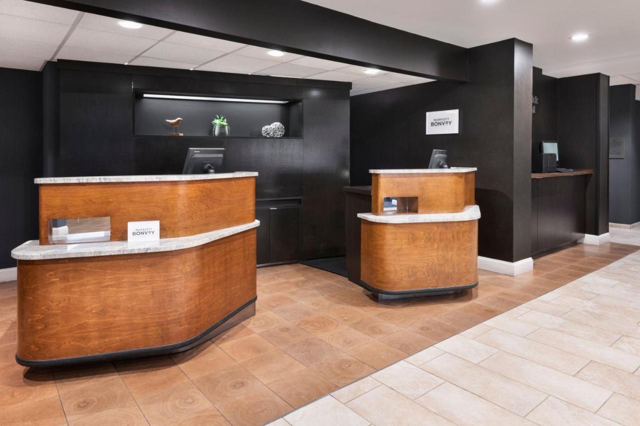 Hotel Courtyard By Marriott Burlington Exterior foto
